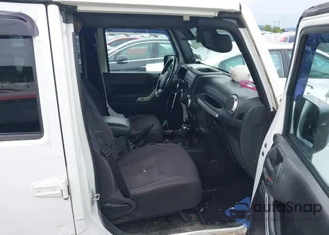 2013 Jeep Wrangler Unlimited Sahara из США, поврежденный, VIN 1C4BJWEG1DL502969